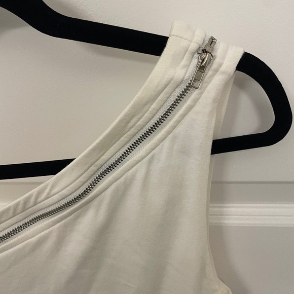 Superdown Tia White One Shoulder Fitted Mini Dress - Picture 5 of 11